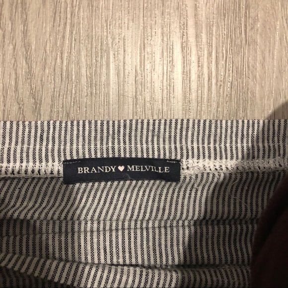 BRANDY MELVILLE STRIPED RUFFLED LONG SLEEVE BLOUSE - Picture 4 of 4